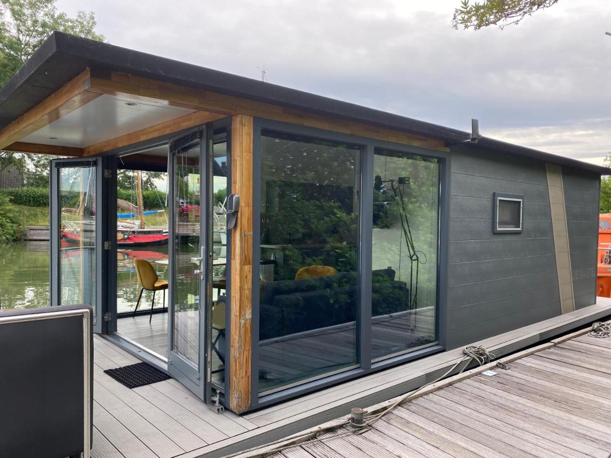 فندق Houseboat De Amstel مونِكِندام المظهر الخارجي الصورة