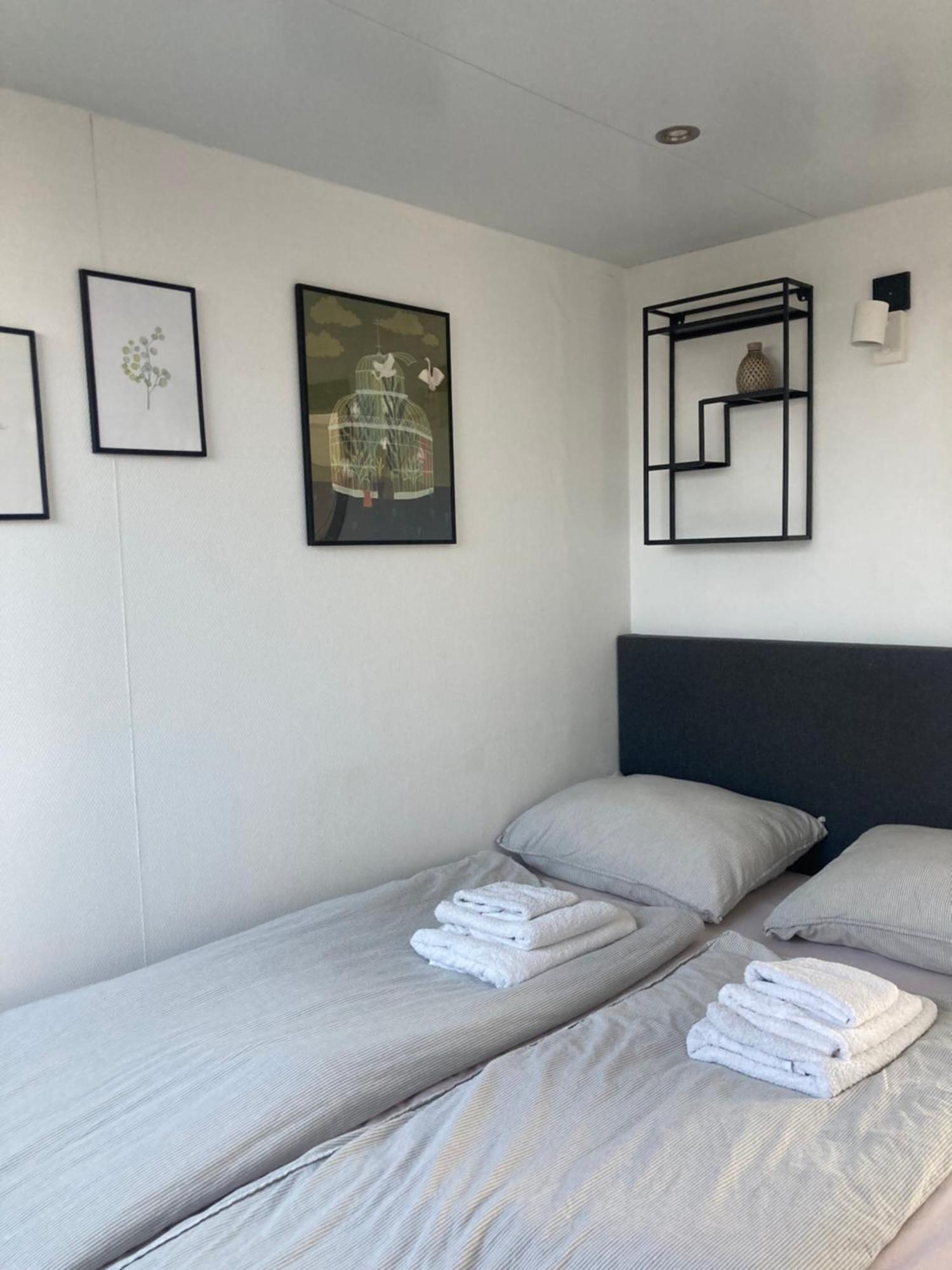 فندق Houseboat De Amstel مونِكِندام المظهر الخارجي الصورة
